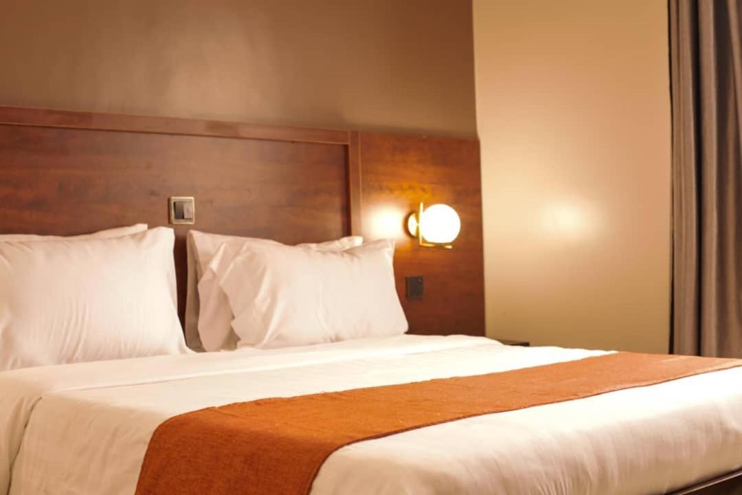 Blue Berries Hotel Entebbe Luaran gambar
