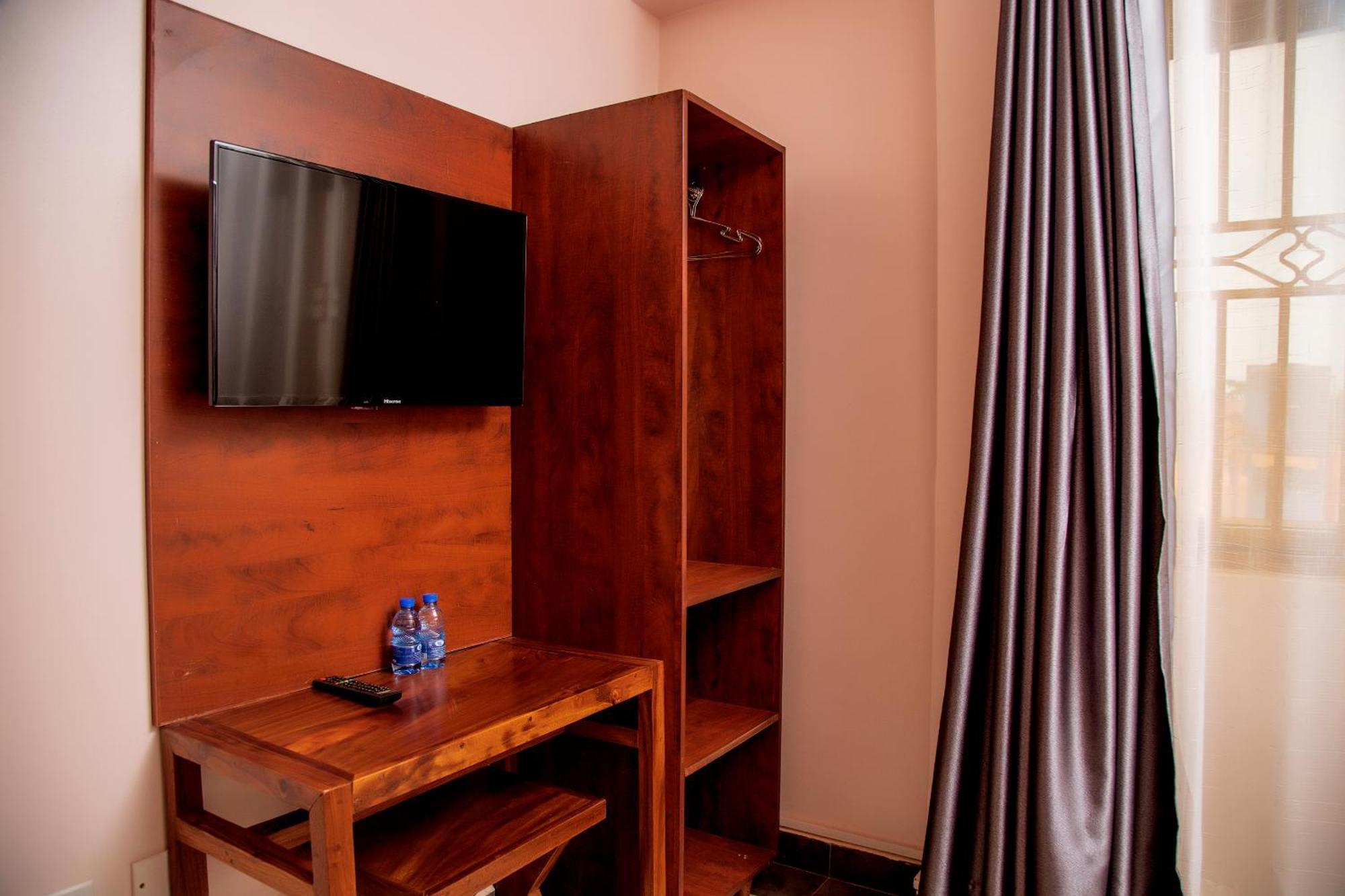 Blue Berries Hotel Entebbe Luaran gambar