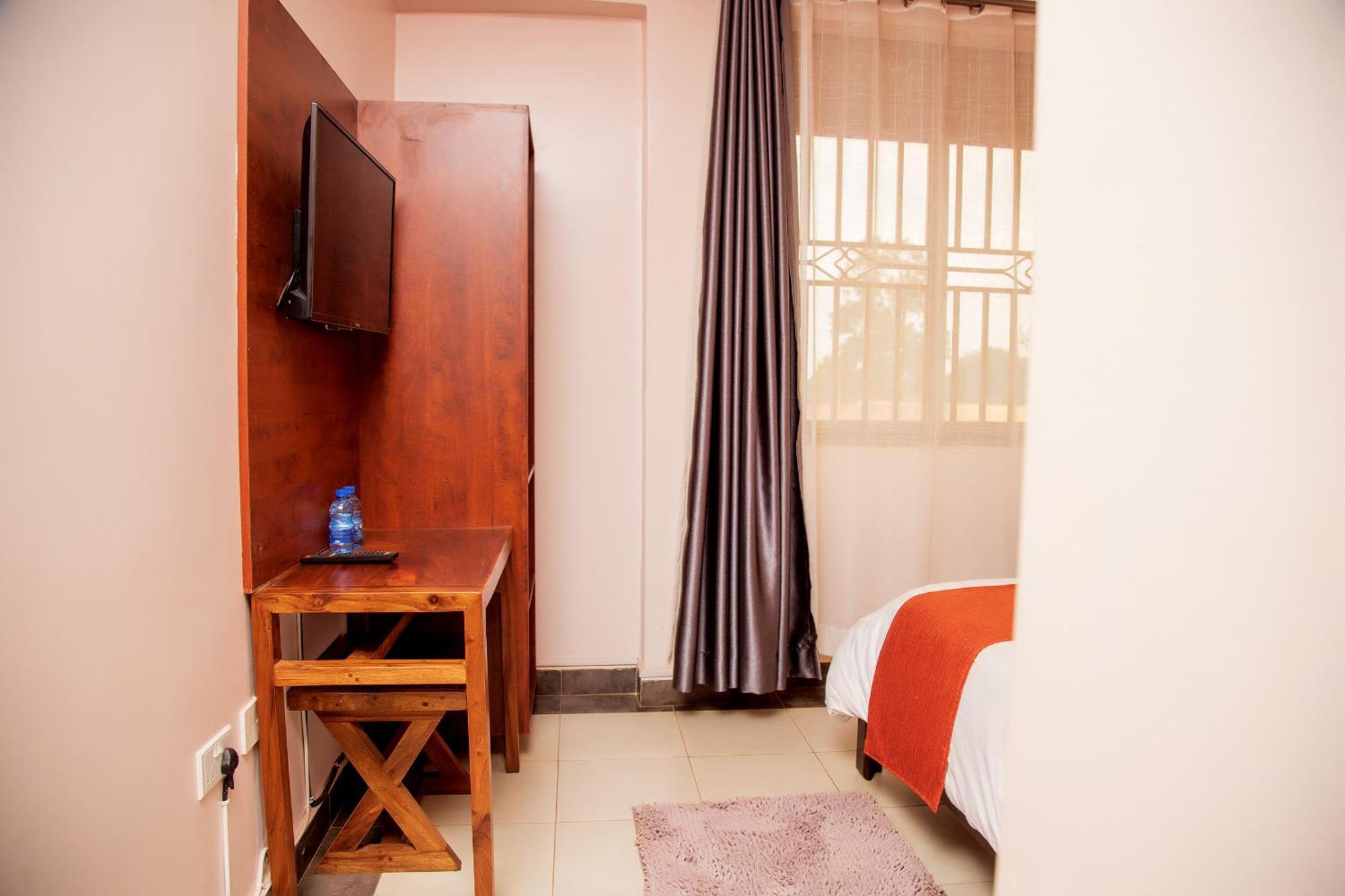 Blue Berries Hotel Entebbe Luaran gambar